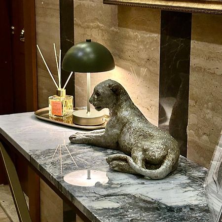 12 Rooms Hotel Koseilyas Екстериор снимка