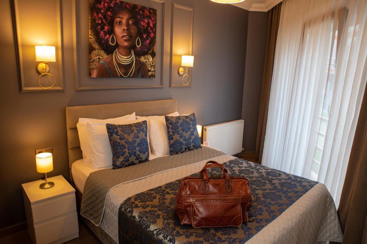 12 Rooms Hotel Koseilyas Екстериор снимка