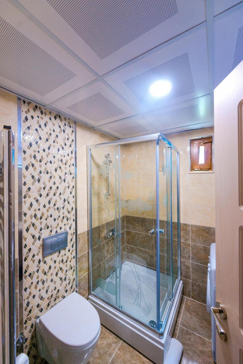 12 Rooms Hotel Koseilyas Екстериор снимка